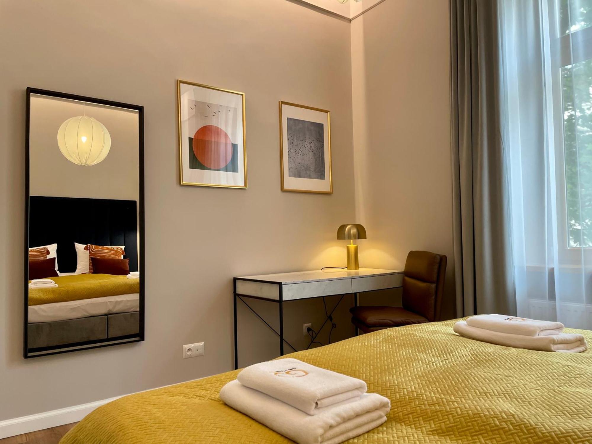 Golden Queen Apartment City Center Krakau Buitenkant foto